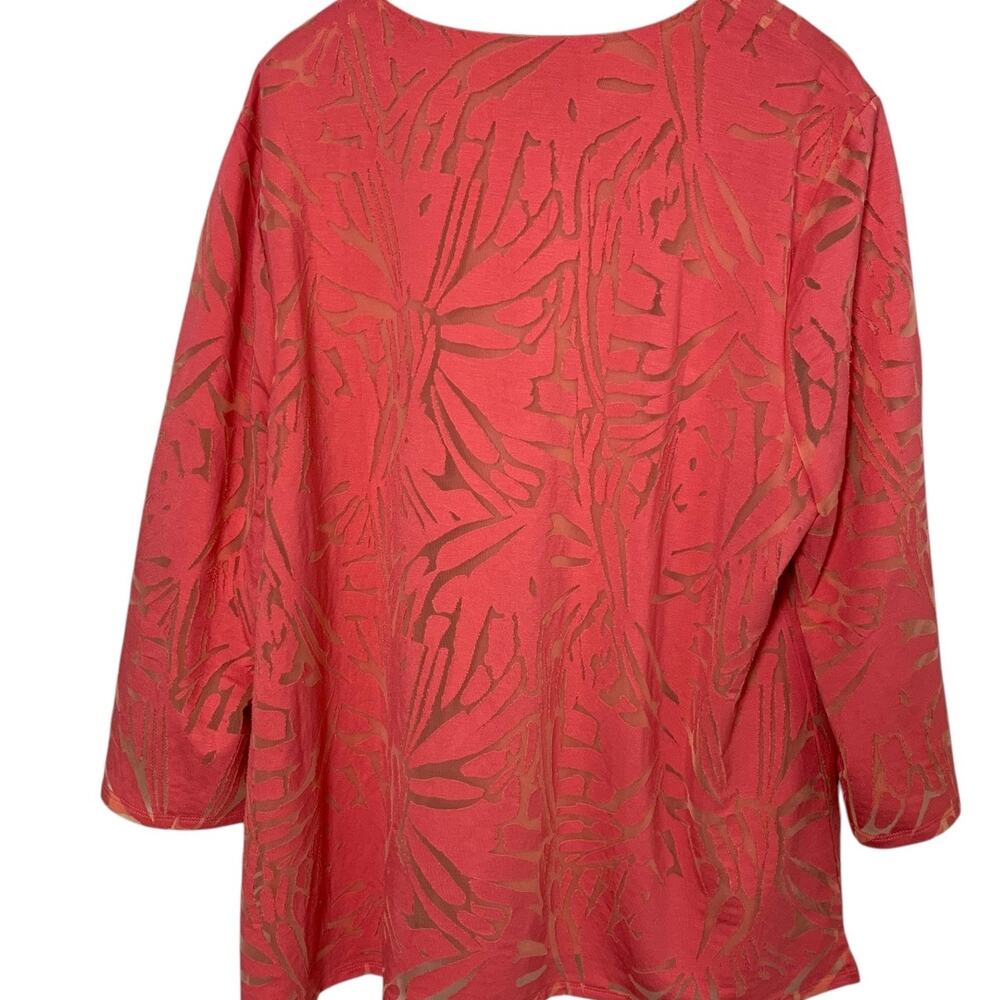 Chico's Top NWT Women's Size 4 (2X) Citrus Pink Burnout Tunic 3/4 Sleeve V-Neck - Picture 2 of 6